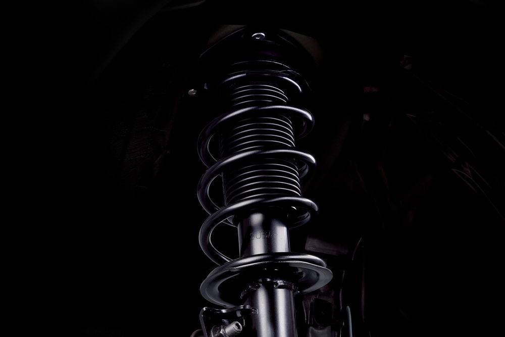 圖片包含 室內, 黑暗, 桌子, 燈光

描述已自動生成