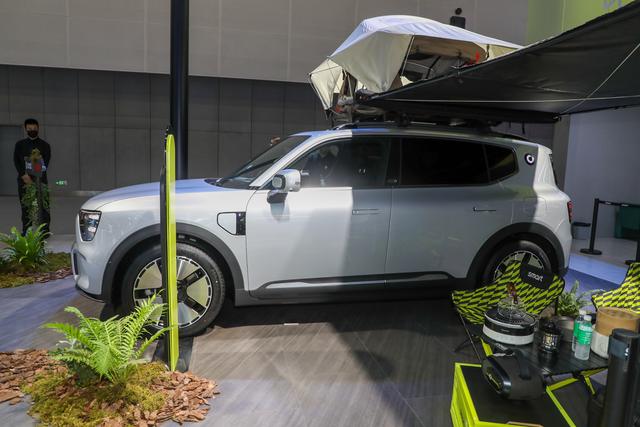 奔馳新款smart精靈 5，算力高達(dá)508TOPS，72小時(shí)大定4527臺(tái)！-有駕