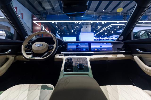 車展自帶引流效果？星越L東方曜實力火爆展臺！-有駕