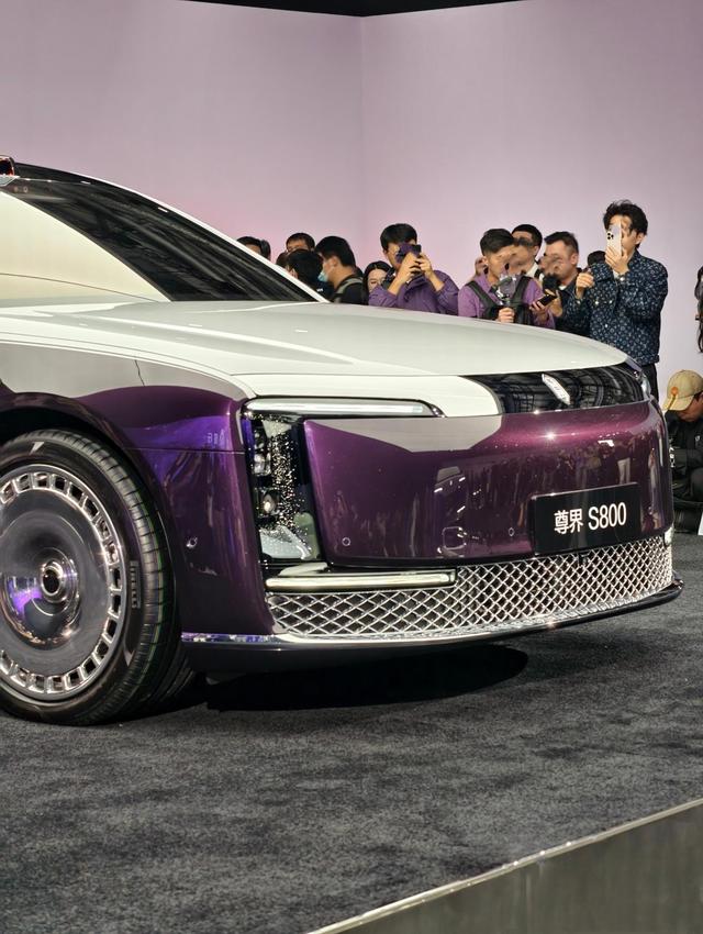 尊界S800發(fā)布，預(yù)售100萬~150萬，比邁巴赫S級(jí)豪，瞄準(zhǔn)大勞+賓利-有駕