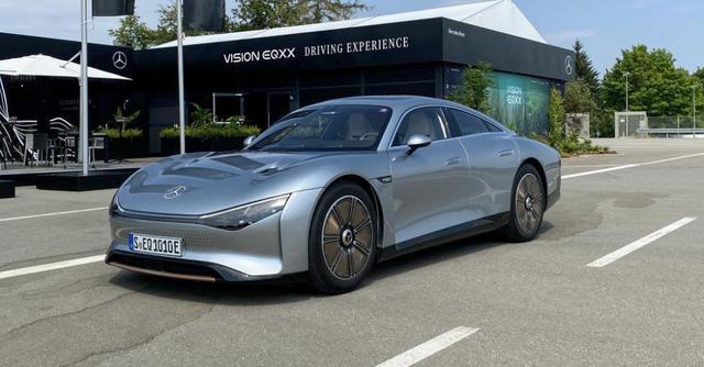 全新奔馳GLC EV偽裝諜照 尾燈細節曝光 基于純電平臺打造-有駕