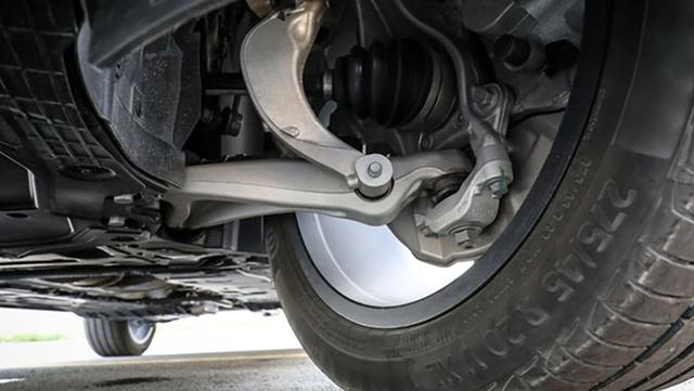 領克全尺寸SUV，換電機也不做增程，35萬級最強插混來了？-有駕