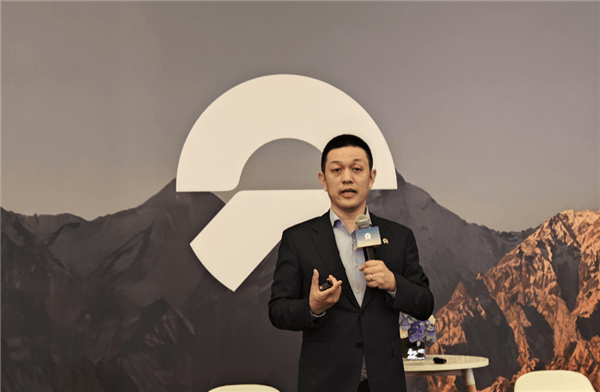 蔚來李斌：到2035年 全球前十車企至少有一半是中國的