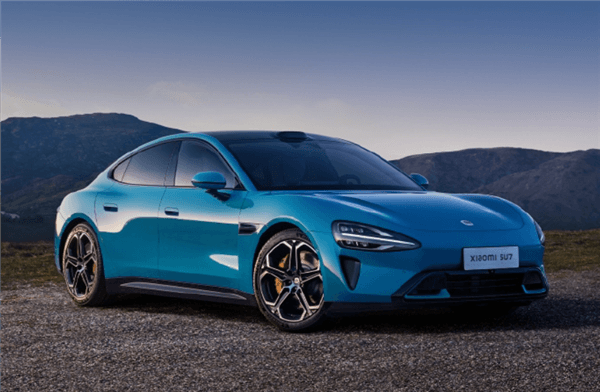 雷軍：中國汽車產業應少些歪門邪道 不要發黑稿、背后捅刀子 