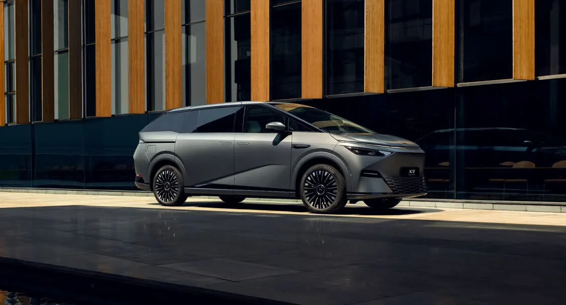 小鵬首個海外智造基地投產，首臺印尼本地化生產X9交付