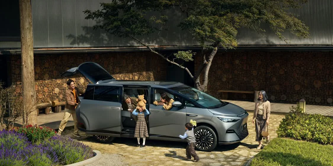 小鵬首個海外智造基地投產，首臺印尼本地化生產X9交付