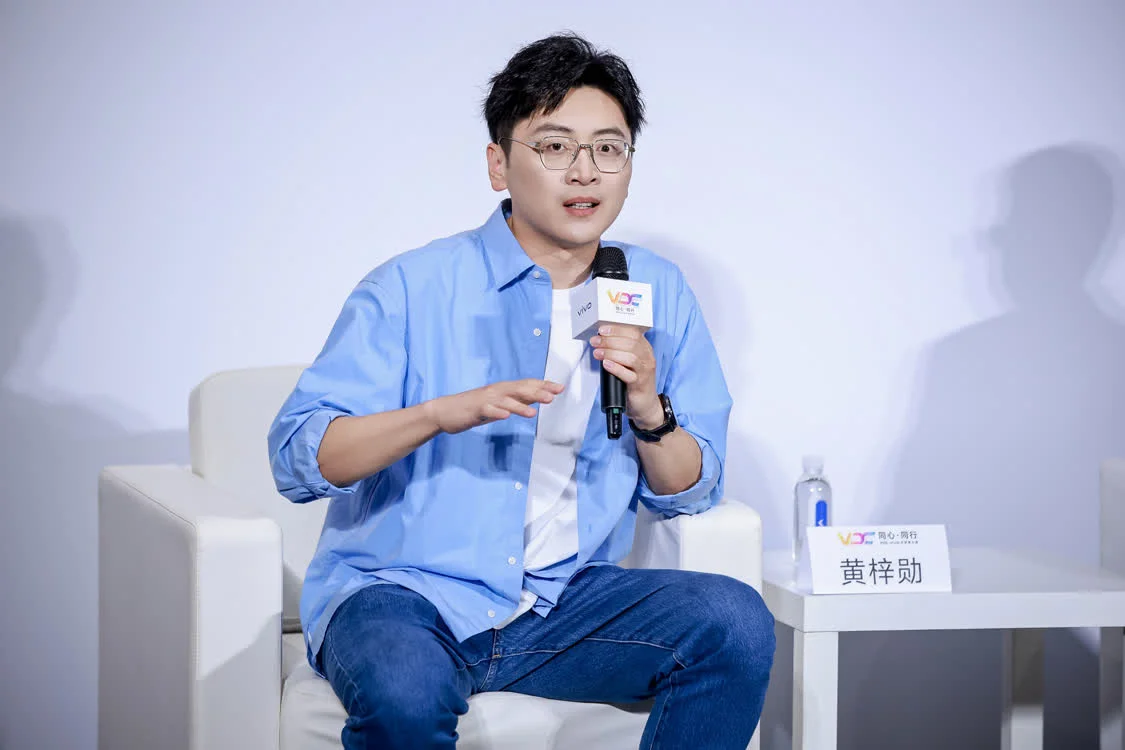 對話vivo副總裁周圍：拒絕AI&ldquo;功能過載&rdquo;，揭秘vivo&ldquo;系統功能AI化&rdquo;的務實路徑